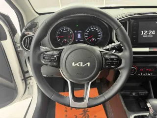 Kia KX3 2023 — фото 5 из 9