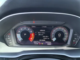 Audi Q3 2022 — фото 7 из 11