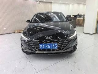 Hyundai Elantra 2022 — фото 2 из 28