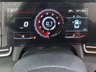 Hyundai Elantra 2022 — фото 22 из 28