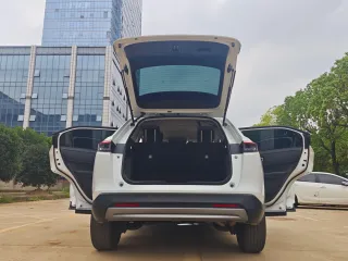 Honda Vezel 2023 — фото 15 из 24