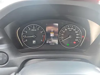 Honda Vezel 2023 — фото 18 из 32