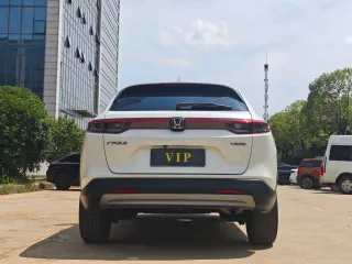 Honda Vezel 2023 — фото 8 из 32