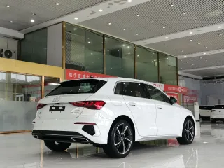 Audi A3 2022 — фото 3 из 17