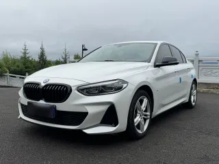 BMW 1-Series 2022 — фото 1 из 25