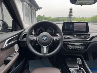 BMW 1-Series 2022 — фото 15 из 25
