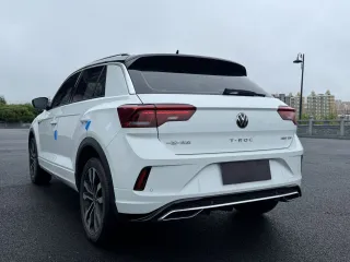 Volkswagen T-Roc 2022 — фото 6 из 30