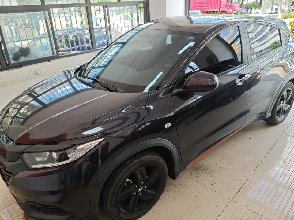 Honda Vezel 2021 — фото 1 из 7