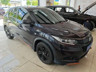 Honda Vezel 2021 — фото 2 из 7