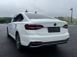 Volkswagen Lavida 2023 — фото 6 из 26