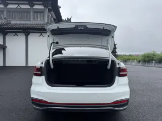 Volkswagen Lavida 2023 — фото 22 из 26