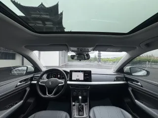 Volkswagen Lavida 2023 — фото 17 из 26