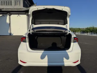 Toyota Corolla 2023 — фото 19 из 30