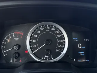 Toyota Corolla 2023 — фото 22 из 30