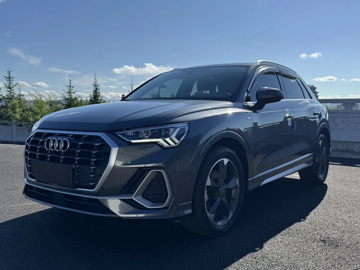 Audi Q3