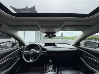Mazda CX-30 2022 — фото 18 из 26