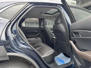 Mazda CX-30 2022 — фото 12 из 26