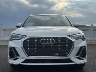 Audi Q3 2022 — фото 2 из 27