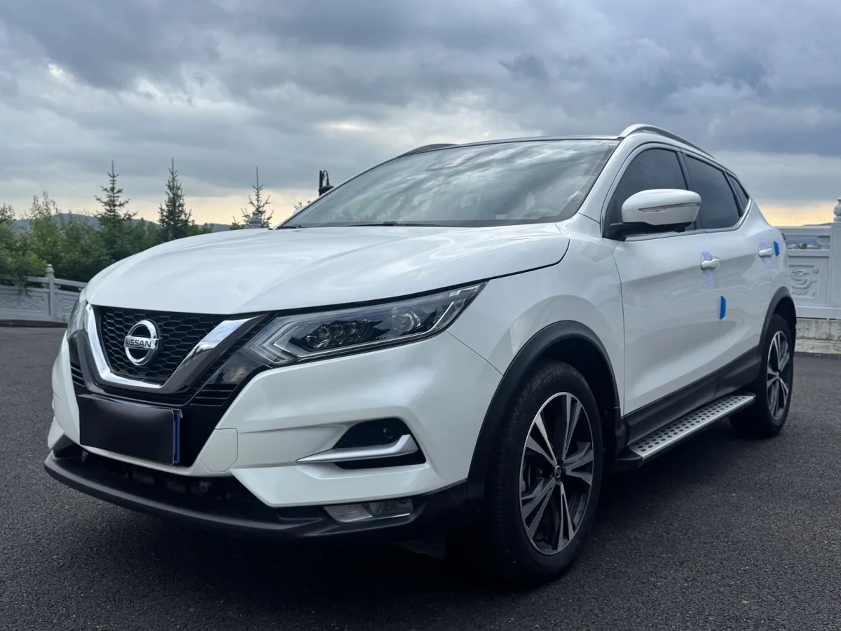 Nissan Qashqai 2022 — фото 1 из 26