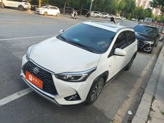 Toyota YARiS 2021 — фото автомобиля из Китая