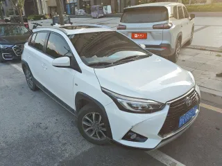 Toyota Yaris L 2021 — фото 2 из 10