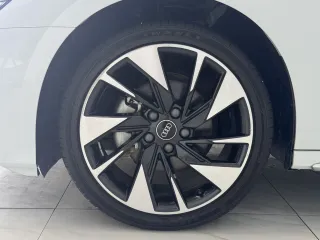 Audi A3 2022 — фото 18 из 26