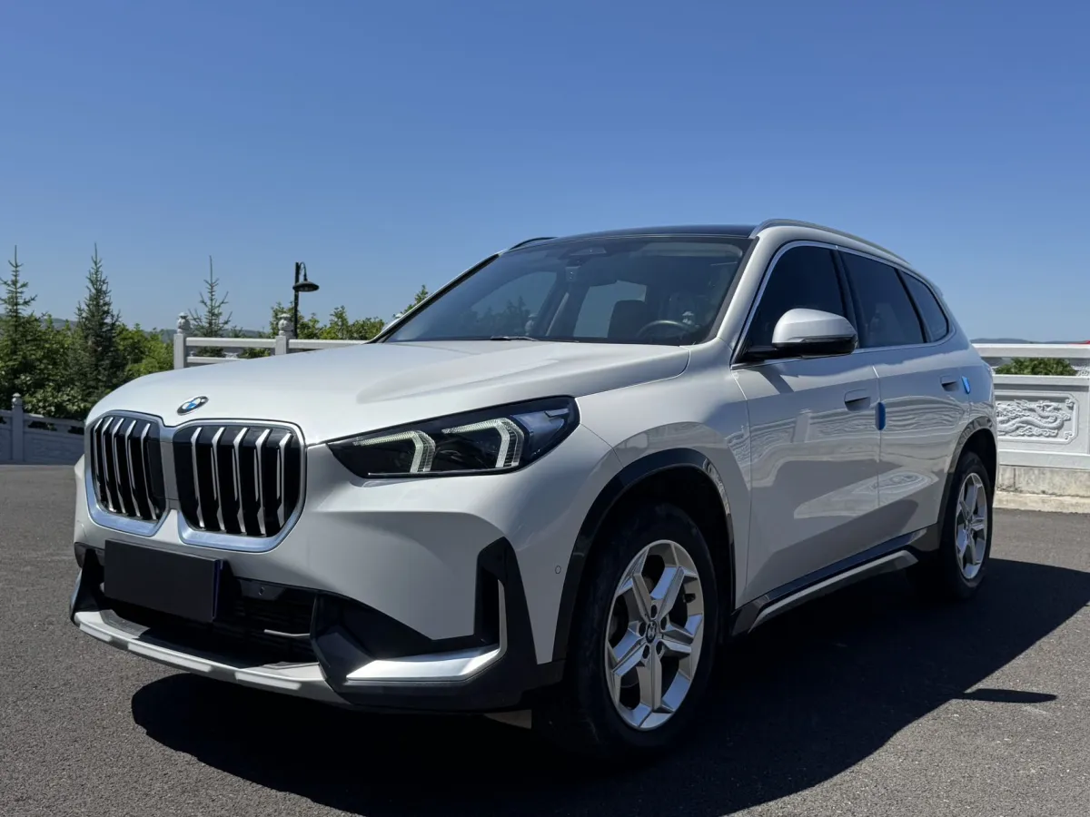 BMW X1 2023 — фото 16 из 27
