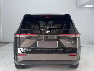 Toyota bZ3X 2025 — фото 13 из 23