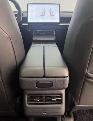 Toyota bZ3X 2025 — фото 19 из 23