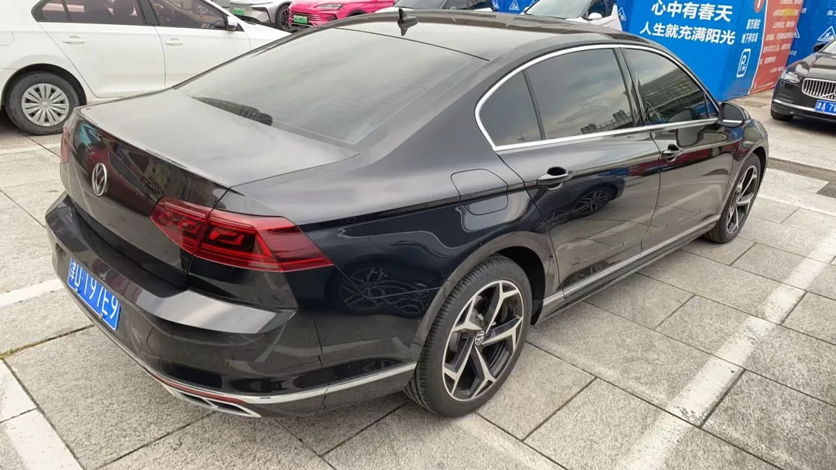 Volkswagen Magotan
