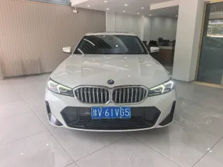 BMW 3-Series 2023 — фото 2 из 20