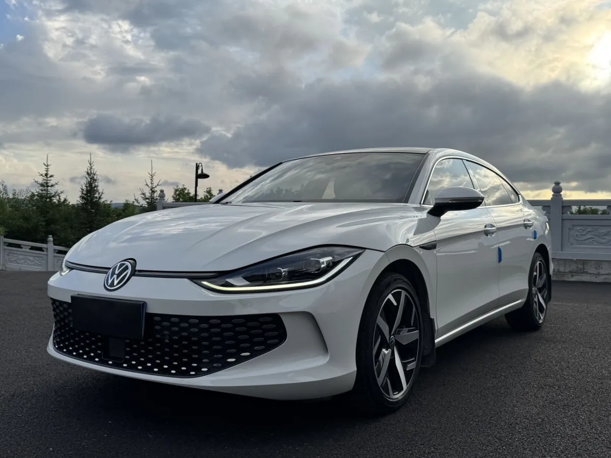 Volkswagen Lamando