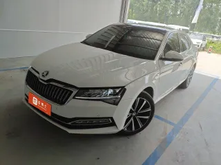 Skoda Superb 2023 — фото автомобиля из Китая