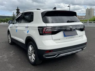 Volkswagen T-Cross 2021 — фото 4 из 58