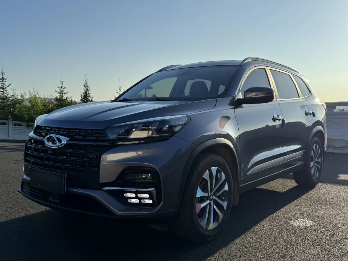 Chery Tiggo 8 2023 — фото 1 из 23