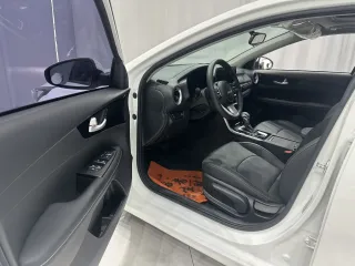 Kia K3 2022 — фото 7 из 25