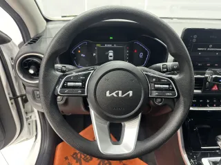Kia K3 2022 — фото 13 из 25