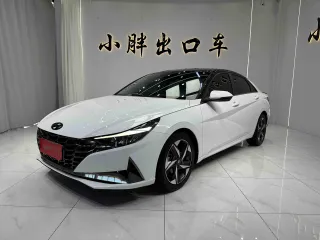 Hyundai Elantra 2023 — фото автомобиля из Китая