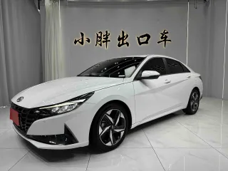 Hyundai Elantra 2023 — фото автомобиля из Китая