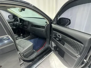 Mitsubishi Outlander 2021 — фото 19 из 28