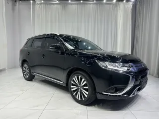 Mitsubishi Outlander 2021 — фото 3 из 28