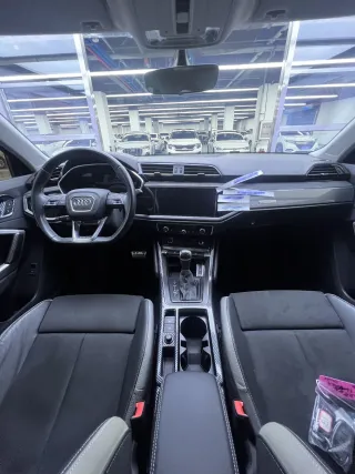 Audi Q3 2022 — фото 15 из 26