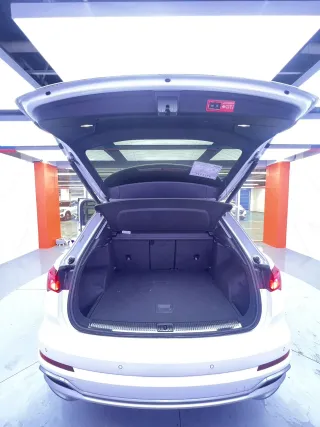Audi Q3 2022 — фото 11 из 26