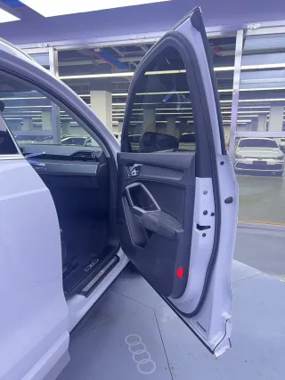 Audi Q3 2022 — фото 10 из 26