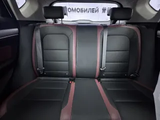 Geely Coolray 2022 — фото 13 из 24