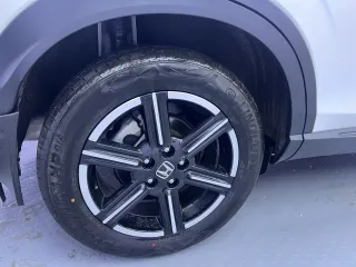 Honda Vezel 2023 — фото 21 из 23