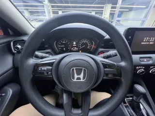 Honda Vezel 2023 — фото 13 из 23