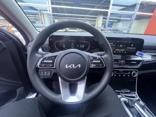 Kia Seltos 2023 — фото 11 из 25