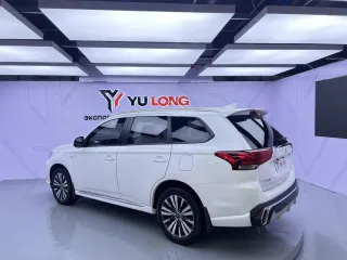 Mitsubishi Outlander 2022 — фото 4 из 22