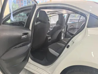Toyota Corolla 2022 — фото 8 из 25